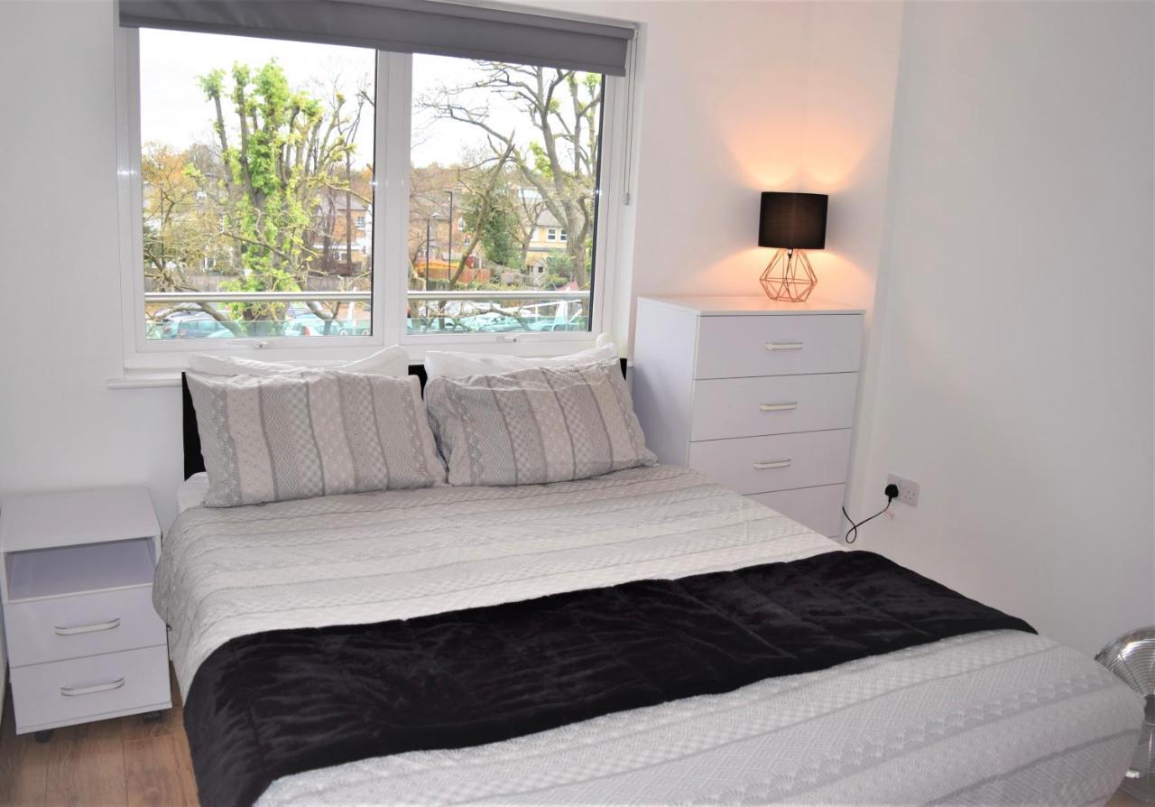 Urban Gem Apartment- Free Parking Enfield Exterior photo