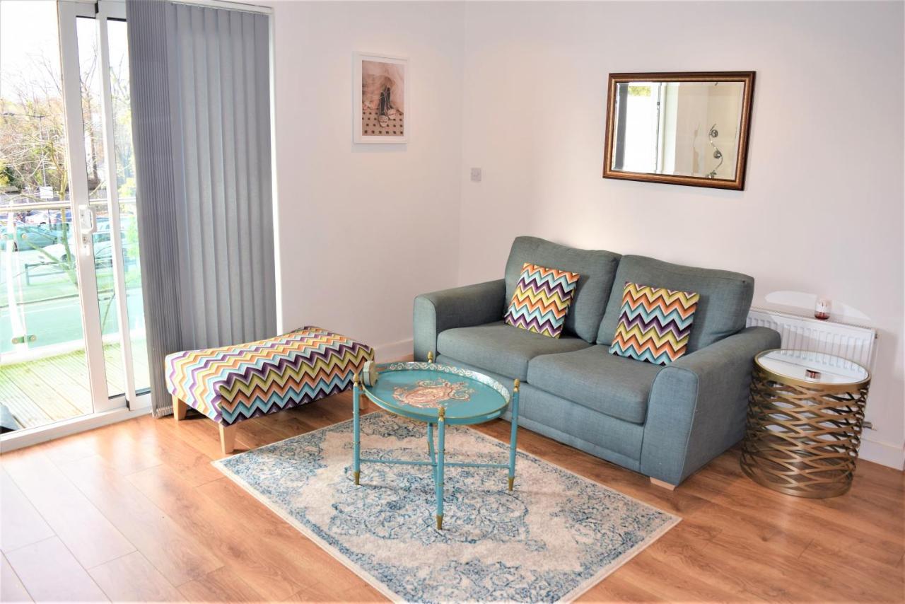 Urban Gem Apartment- Free Parking Enfield Exterior photo